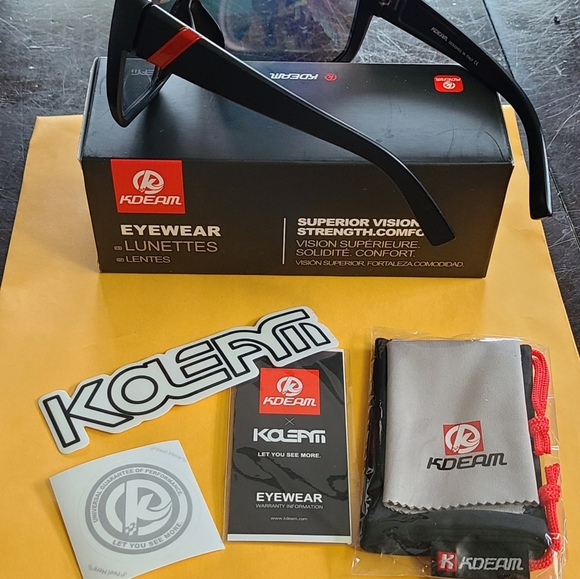 Men's Sunglasses - Picture 5 of 6